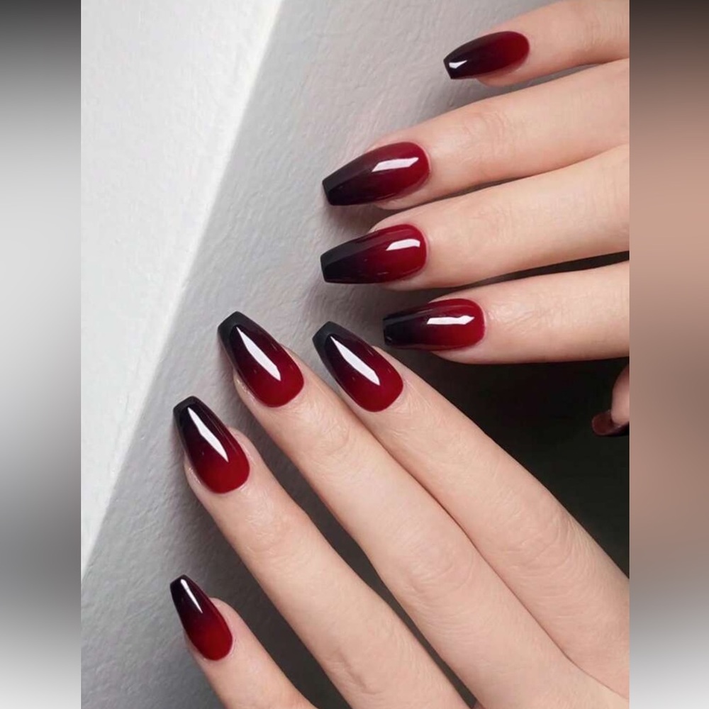 Sin City Sangria Ombre Press On Nail Set NEW 🏷️